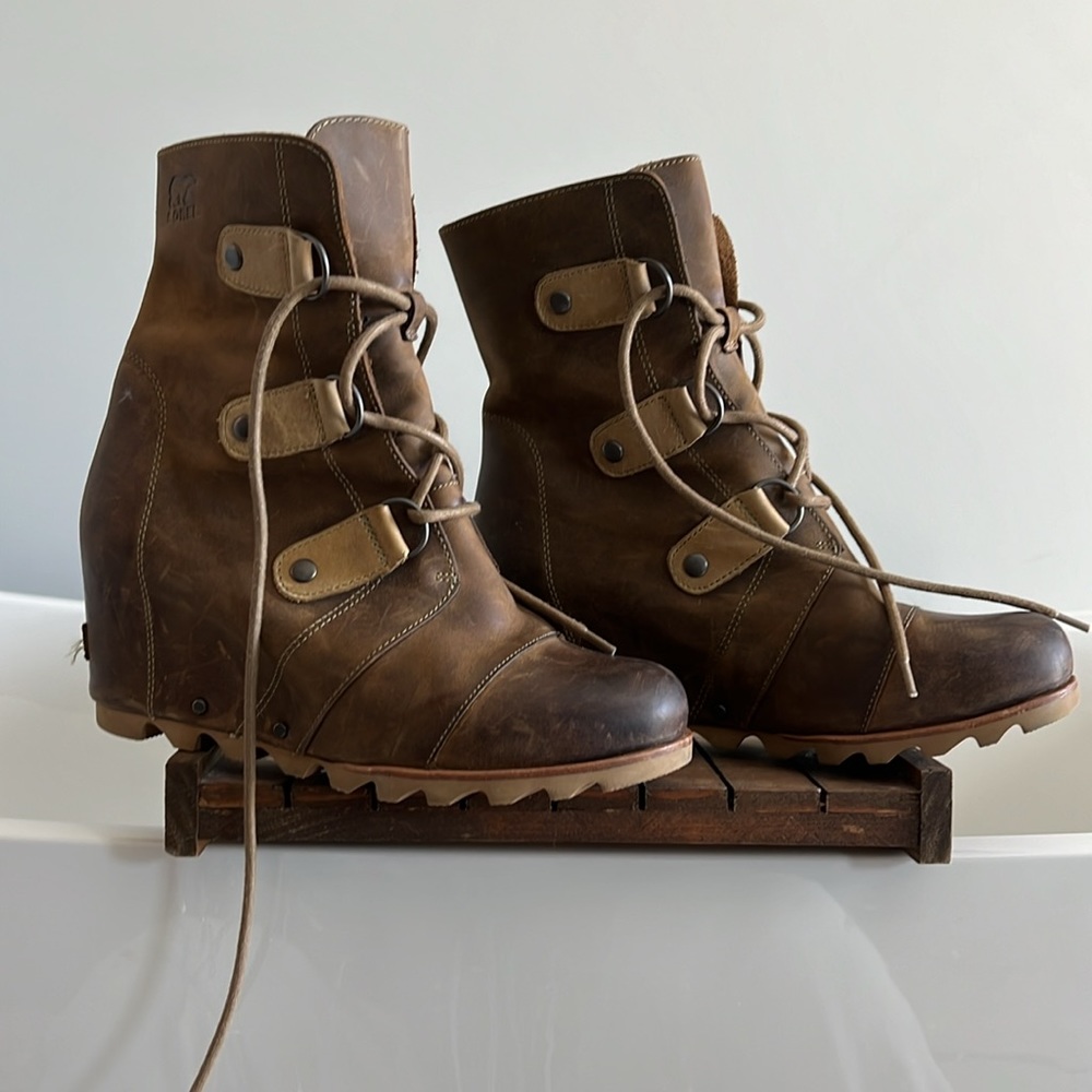Sorel Joan of Arctic Lace Up Wedge Lexie Wedge Elk Brown Leather 8.5
